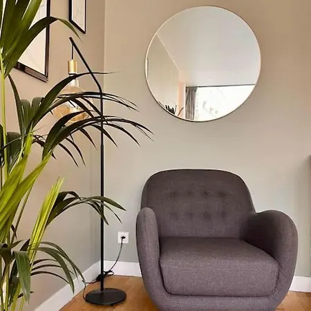Lägenhet 5p Chic Apt, Rooftop, Paris